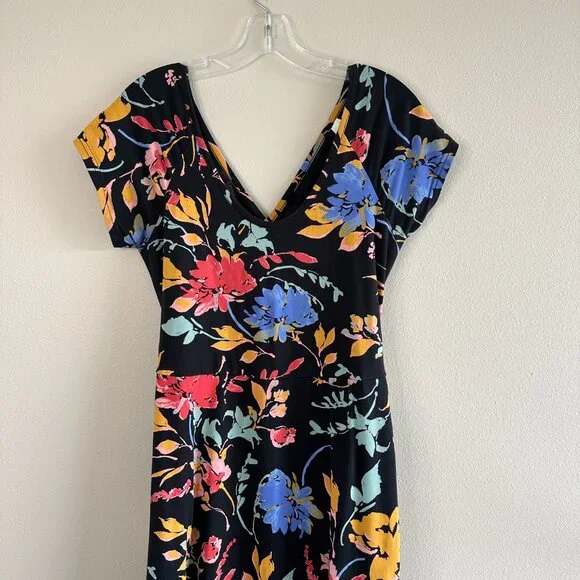 Pact Fit & Flare Crossback Maxi Dress in Black Floral, L - Picture 2 of 9